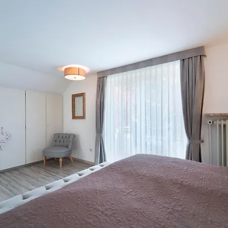 Am Brook 3 Strandliebe * داهم